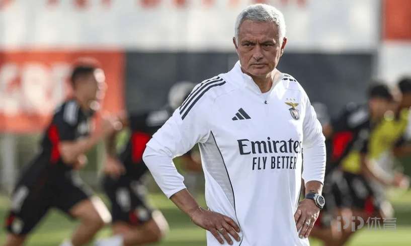 王刚澄清亿,元古董砸案,所砸为赝品,PG厅下载,PG厅娱乐,PG厅官网,PG厅app