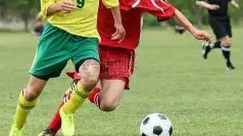 激情对决！伯恩茅斯与西汉姆联2-2战平，威尔逊双响盛宴，于纳尔逆袭扳平精彩瞬间